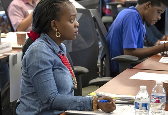 Image of Thunderbird student taking an assessment